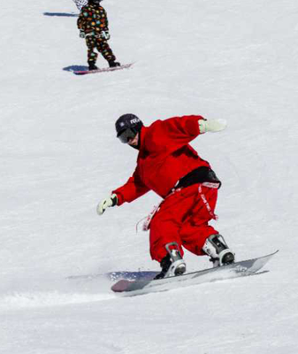 Northeast China’s Floral Flair Hits the Ski Slopes Northeast_China_s_Floral_Flair_Hits_the_Ski_Slopes video poster
