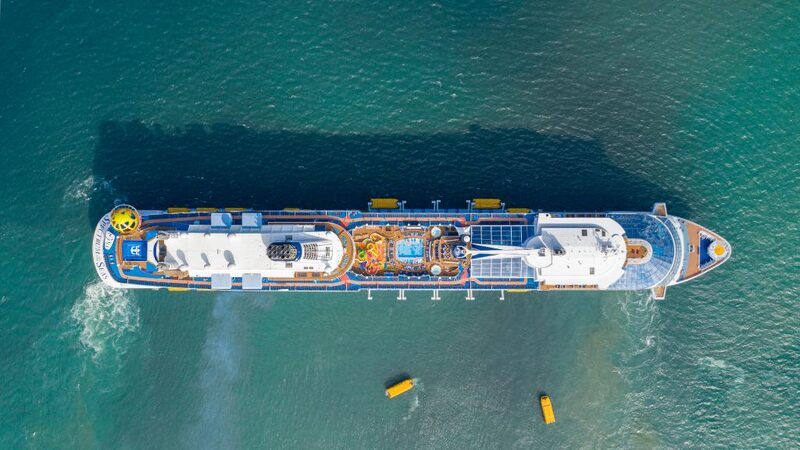 Ovation_of_the_Seas__World_s_Longest_Cruise_Ship_Docks_in_Tianjin_for_First_Time___poster - News for amigos, by amigos Ovation_of_the_Seas__World_s_Longest_Cruise_Ship_Docks_in_Tianjin_for_First_Time__ video poster