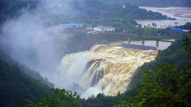 Over_195_000_Evacuated_in_Anhui_Province_as_Torrential_Rains_Hit_East_China - News for amigos, by amigos Over_195_000_Evacuated_in_Anhui_Province_as_Torrential_Rains_Hit_East_China