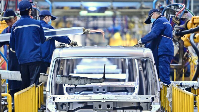 Overcapacity__A_Natural_Phase_in_Industry_Evolution__