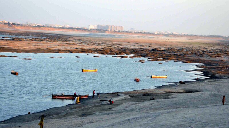 Pakistan_s_Farmers_Face_30__Water_Shortage_as_Sowing_Season_Begins___ - News for amigos, by amigos Pakistan_s_Farmers_Face_30__Water_Shortage_as_Sowing_Season_Begins___