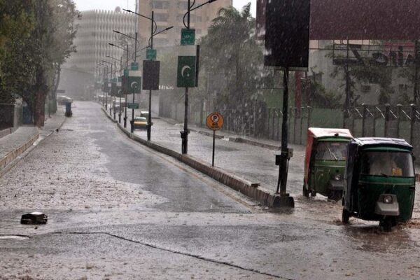 🌧️ Pakistan’s Wettest April Since 1961: Climate Change Strikes Again ___Pakistan_s_Wettest_April_Since_1961__Climate_Change_Strikes_Again
