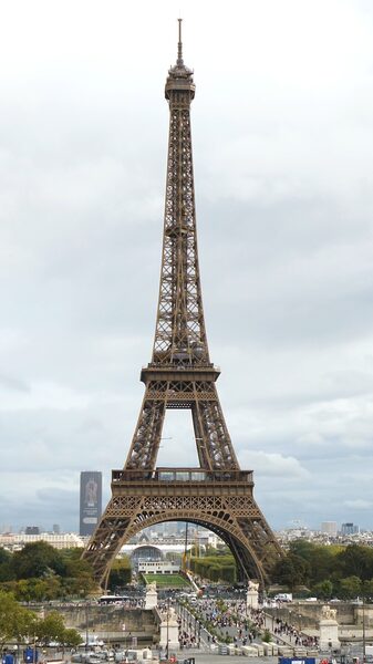 Paris_Mayor_s_Plan_to_Keep_Olympic_Rings_on_Eiffel_Tower_Sparks_Debate_____poster - News for amigos, by amigos Paris_Mayor_s_Plan_to_Keep_Olympic_Rings_on_Eiffel_Tower_Sparks_Debate____ video poster