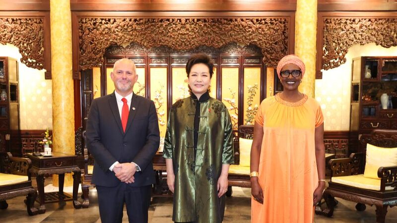 Peng_Liyuan_Rallies_Global_Efforts_to_Fight_HIV_AIDS_and_TB____ - News for amigos, by amigos Peng_Liyuan_Rallies_Global_Efforts_to_Fight_HIV_AIDS_and_TB____