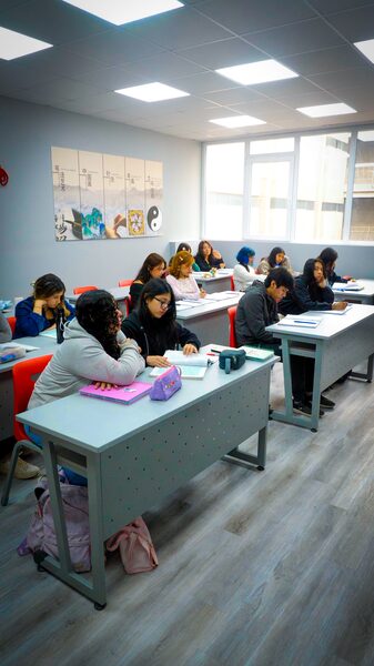 Peru_s_Chinese_Language_Boom__14_000_Learners_and_Counting__poster - News for amigos, by amigos Peru_s_Chinese_Language_Boom__14_000_Learners_and_Counting_ video poster