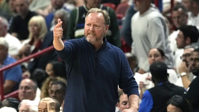 Phoenix_Suns_Hire_Mike_Budenholzer__Will_He_Be_the_Game_Changer_ - News for amigos, by amigos Phoenix_Suns_Hire_Mike_Budenholzer__Will_He_Be_the_Game_Changer_