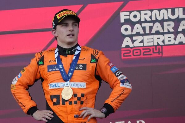 🏆 Piastri Seizes Victory in Dramatic Azerbaijan GP as Crash Takes Out Perez and Sainz __Piastri_Seizes_Victory_in_Dramatic_Azerbaijan_GP_as_Crash_Takes_Out_Perez_and_Sainz