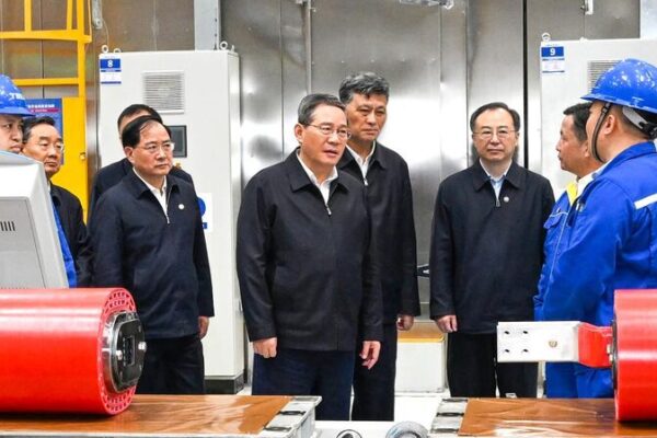 Premier Li Qiang Encourages Xinjiang’s High-Quality Development 🚀 Premier_Li_Qiang_Encourages_Xinjiang_s_High_Quality_Development__