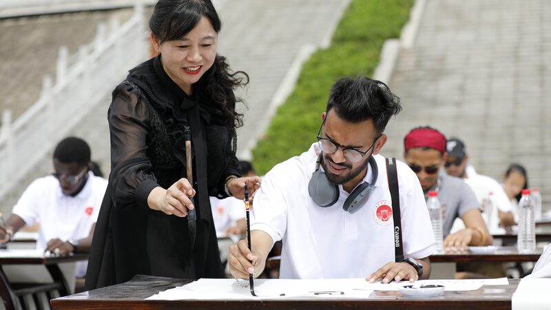 President_Xi_Celebrates_Global_Chinese_Language_Conference_in_Beijing____