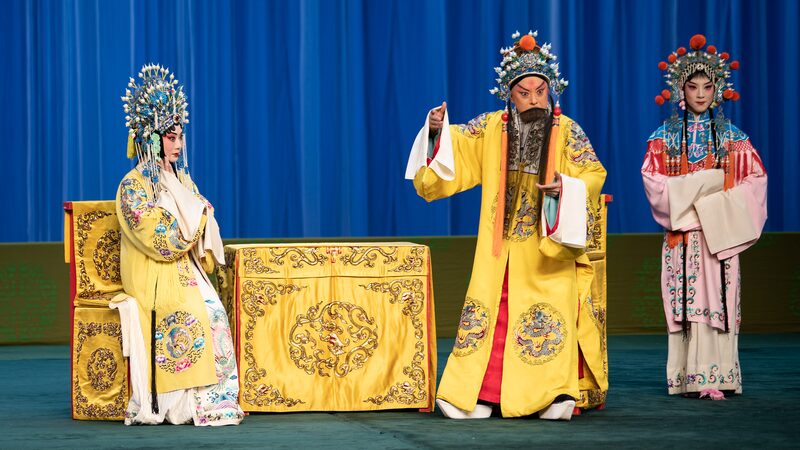 President_Xi_Encourages_Young_Artists_to_Keep_Peking_Opera_Vibrant__ - News for amigos, by amigos President_Xi_Encourages_Young_Artists_to_Keep_Peking_Opera_Vibrant__