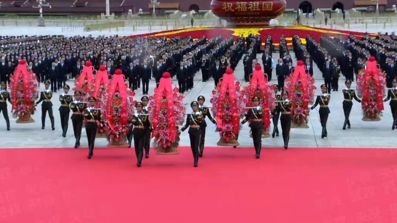 President_Xi_Jinping_Honors_China_s_Fallen_Heroes_on_Martyrs__Day_at_Tiananmen_Square___ video poster