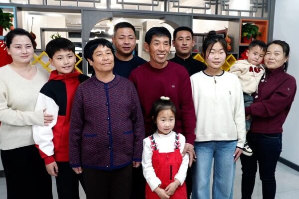 President Xi Visits Flood-Affected Huludao: Villagers Welcome Amid Recovery Efforts President_Xi_Visits_Flood_Affected_Huludao__Villagers_Welcome_Amid_Recovery_Efforts video poster