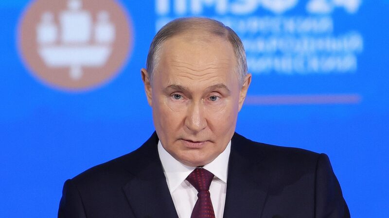 Putin_Asserts_Russia_s_Strong_Role_in_Global_Trade_Despite_Sanctions - News for amigos, by amigos Putin_Asserts_Russia_s_Strong_Role_in_Global_Trade_Despite_Sanctions