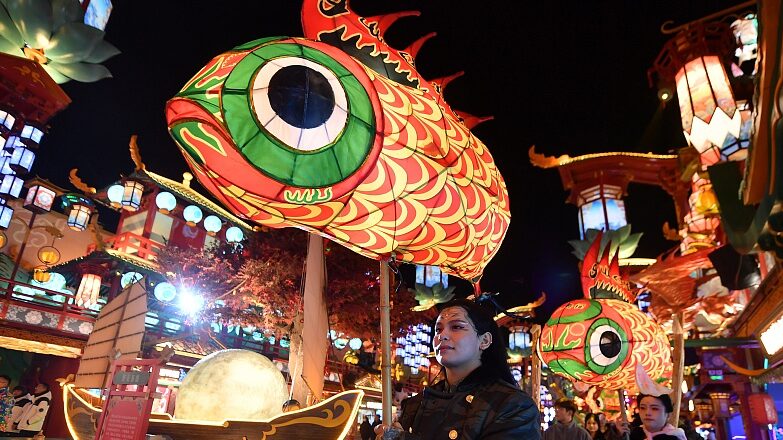 Qingdao_s_Spectacular_Folk_Shows_Heat_Up_Winter_Tourism_ - News for amigos, by amigos __Qingdao_s_Spectacular_Folk_Shows_Heat_Up_Winter_Tourism_