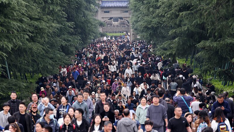 Qingming_Festival_Sparks_Travel_Boom__Record_Numbers_Hit_the_Road___ - News for amigos, by amigos Qingming_Festival_Sparks_Travel_Boom__Record_Numbers_Hit_the_Road___