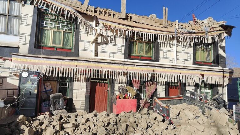 🚨 Quake in Xizang: Xi Orders All-Out Rescue Efforts __Quake_in_Xizang__Xi_Orders_All_Out_Rescue_Efforts