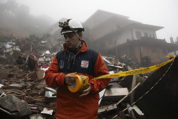 Race Against Time: Rescuers Rush to Save Lives Amid Deadly Brazil Storms Race_Against_Time__Rescuers_Rush_to_Save_Lives_Amid_Deadly_Brazil_Storms