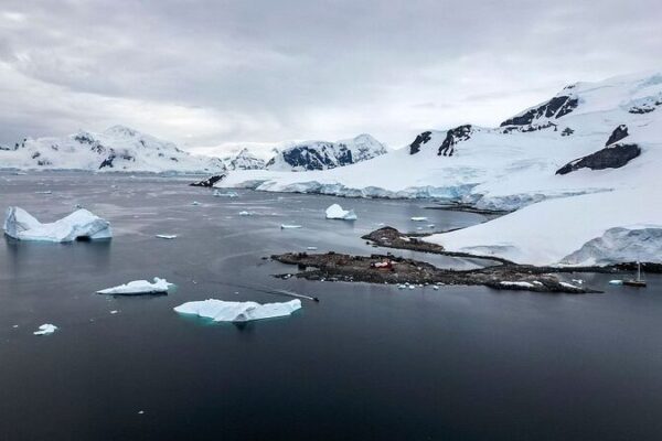 Rare Rainfall in Antarctica Signals Climate Change Concerns ⛈️ Rare_Rainfall_in_Antarctica_Signals_Climate_Change_Concerns___
