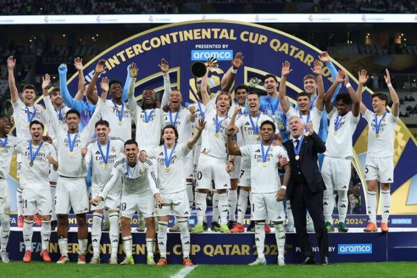 Real Madrid Dominates Pachuca 3-0 to Claim FIFA Intercontinental Cup 🏆 Real_Madrid_Dominates_Pachuca_3_0_to_Claim_FIFA_Intercontinental_Cup__