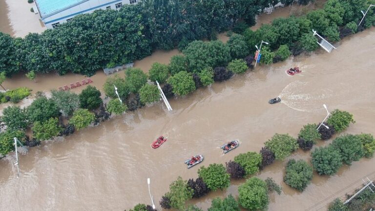 Rescue_Efforts_Surge_in_Zhuozhou__Hebei_after_Severe_Floods video poster