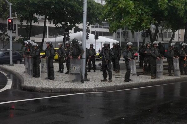 Rio Gears Up for G20 Summit with Massive Security Operation Rio_Gears_Up_for_G20_Summit_with_Massive_Security_Operation video poster