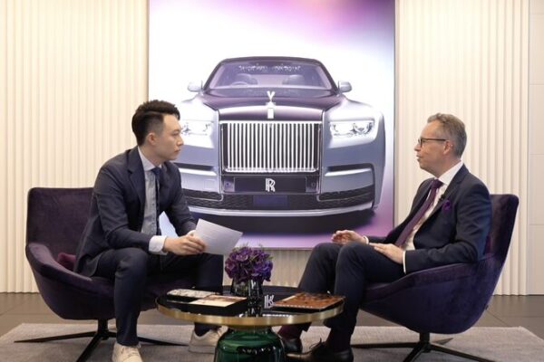 Rolls-Royce CEO Highlights Surge in Customized Luxury Demand in China Rolls_Royce_CEO_Highlights_Surge_in_Customized_Luxury_Demand_in_China video poster