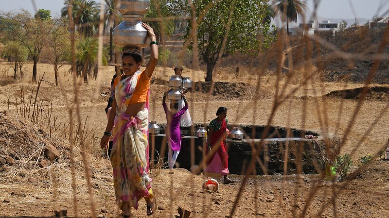 Rural_India_Runs_Dry_as_Mumbai_s_Thirst_Grows__ - News for amigos, by amigos Rural_India_Runs_Dry_as_Mumbai_s_Thirst_Grows__