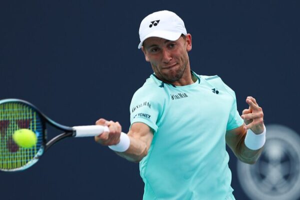 Ruud and Hurkacz Rocket into Estoril Semifinals 🚀 Ruud_and_Hurkacz_Rocket_into_Estoril_Semifinals__