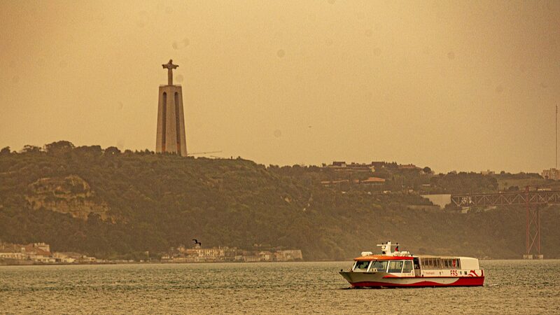 Saharan_Dust_Storm_Cloaks_Switzerland_and_Southeast_France_in_Yellow_Haze