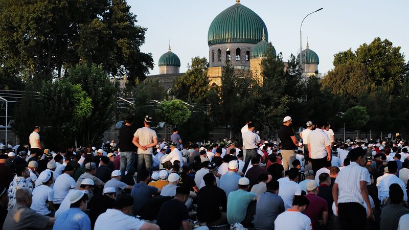 Samarkand_Comes_Alive_as_Hundreds_Celebrate_Eid_al_Adha__ - News for amigos, by amigos Samarkand_Comes_Alive_as_Hundreds_Celebrate_Eid_al_Adha__