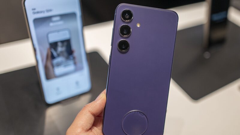 Samsung_Overtakes_Apple_in_Q1_2024_Smartphone_Sales__ - News for amigos, by amigos Samsung_Overtakes_Apple_in_Q1_2024_Smartphone_Sales__