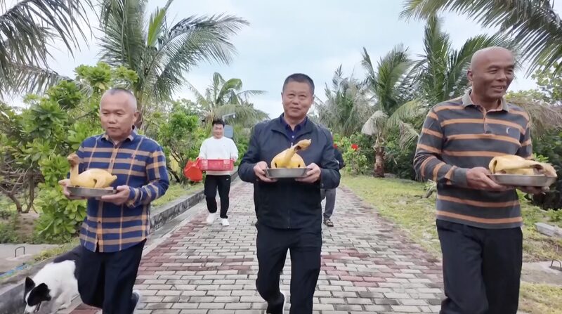Sansha_Fishermen_Honor__108_Brothers__to_Welcome_the_Year_of_the_Snake__ video poster