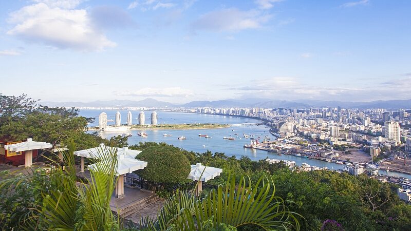 Sanya_Bay__Dive_into_China_s_Tropical_Paradise____poster - News for amigos, by amigos Sanya_Bay__Dive_into_China_s_Tropical_Paradise___ video poster