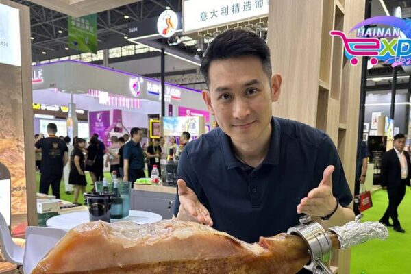 Savor Global Flavors at the Hainan Expo 2024! Savor_Global_Flavors_at_the_Hainan_Expo_2024_ video poster