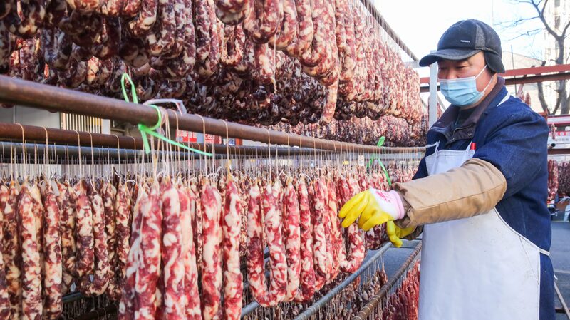 Savoring_Tradition__Chinese_New_Year_Sausages_Spice_Up_Festivities__ - News for amigos, by amigos Savoring_Tradition__Chinese_New_Year_Sausages_Spice_Up_Festivities__