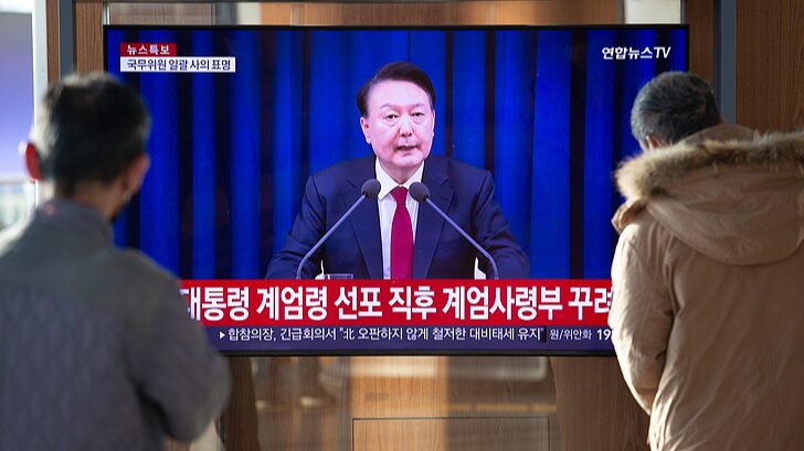 Seoul_Shake_Up__Defense_Minister_Resigns_Amid_Martial_Law_Drama_ - News for amigos, by amigos __Seoul_Shake_Up__Defense_Minister_Resigns_Amid_Martial_Law_Drama_