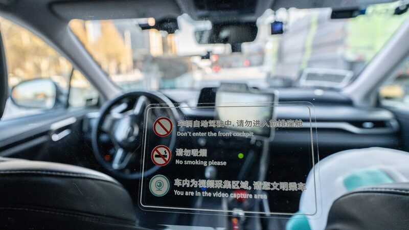 Shanghai_Rolls_Out_First_Driverless_Vehicle_Licenses___ - News for amigos, by amigos Shanghai_Rolls_Out_First_Driverless_Vehicle_Licenses___