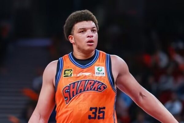 Shanghai Sharks Extend Winning Streak to 10 with 108-96 Victory Over Beikong 🏀 Shanghai_Sharks_Extend_Winning_Streak_to_10_with_108_96_Victory_Over_Beikong__