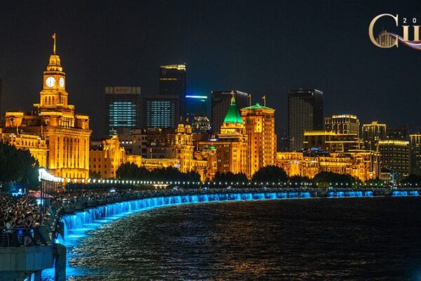 Shanghai’s Bund Shines: Unveiling History and Modernity at Night 🌟 Shanghai_s_Bund_Shines__Unveiling_History_and_Modernity_at_Night__ video poster