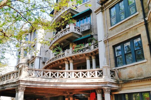 Shanghai’s Century-Old Blackstone Apartments Reborn as Hip Cultural Hub Shanghai_s_Century_Old_Blackstone_Apartments_Reborn_as_Hip_Cultural_Hub