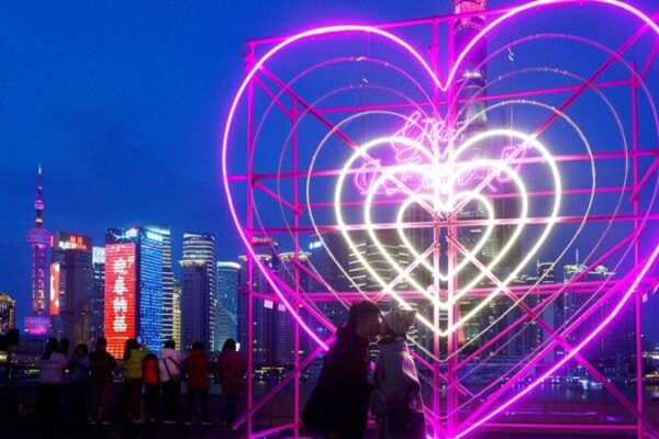 Shanghai’s Giant Heart Lights Up the Night 💖 Shanghai_s_Giant_Heart_Lights_Up_the_Night__