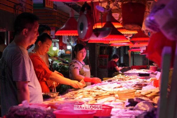 Shantou’s Late-Night Feasts: Where the Night Comes Alive with Flavor Shantou_s_Late_Night_Feasts__Where_the_Night_Comes_Alive_with_Flavor