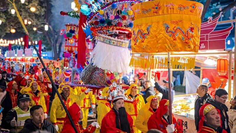 Shaoxing_s_Temple_Fair_Celebrates_the_Year_of_the_Snake__ - News for amigos, by amigos Shaoxing_s_Temple_Fair_Celebrates_the_Year_of_the_Snake__