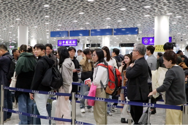 Shenzhen Airport Welcomes Visa-Free Travelers Under New Policy 🎉 Shenzhen_Airport_Welcomes_Visa_Free_Travelers_Under_New_Policy__