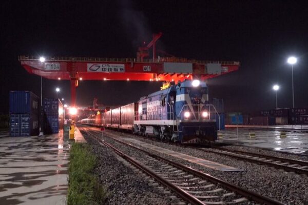 Shenzhen’s China-Europe Freight Trains See 34% Boost in H1 2024 🚂📈 Shenzhen_s_China_Europe_Freight_Trains_See_34__Boost_in_H1_2024___