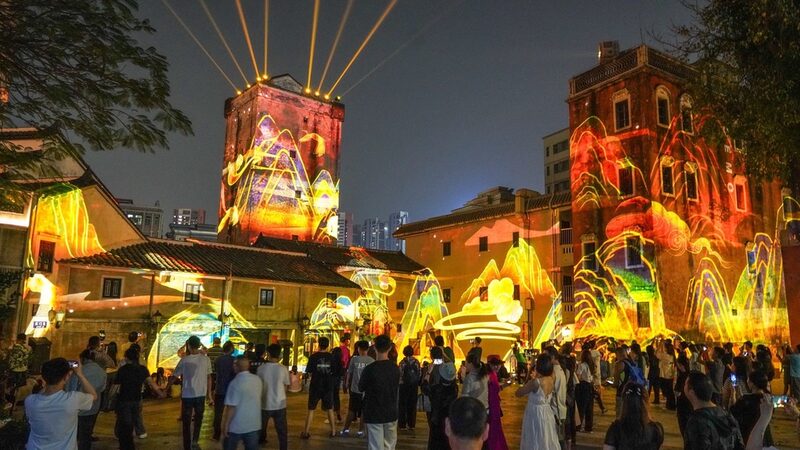 Shenzhen_s_Guanlan_Ancient_Market_Transforms_into_Nightly_Light_Spectacle__ - News for amigos, by amigos Shenzhen_s_Guanlan_Ancient_Market_Transforms_into_Nightly_Light_Spectacle__
