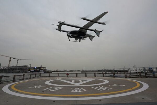 Shenzhen’s ‘Air Taxi’ Takes Flight: A New Era in Urban Transport Shenzhen_s__Air_Taxi__Takes_Flight__A_New_Era_in_Urban_Transport