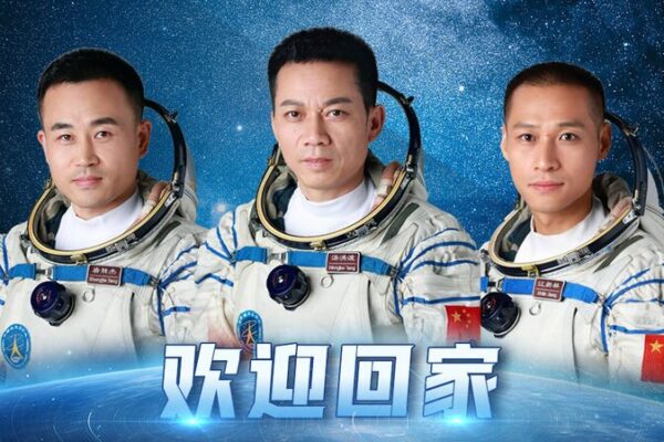 Shenzhou-17 Astronauts Return to Beijing After Epic Space Journey 🚀 Shenzhou_17_Astronauts_Return_to_Beijing_After_Epic_Space_Journey__
