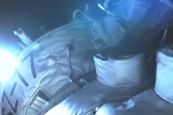 🚀 Shenzhou-17 Crew Returns: Epic Journey Back to Earth! __Shenzhou_17_Crew_Returns__Epic_Journey_Back_to_Earth_