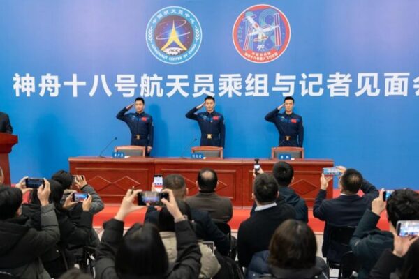 Shenzhou-18 Astronauts Make First Public Appearance After Return to Earth Shenzhou_18_Astronauts_Make_First_Public_Appearance_After_Return_to_Earth
